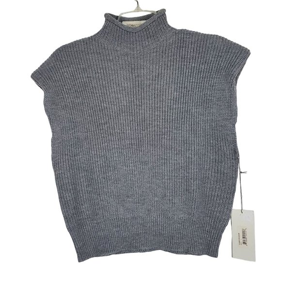 bishop + young Sweaters - Bishop + Young Womens sweater sz L Max Shoulder Pad Gray NWT